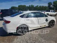 2015 Chrysler 200 фото