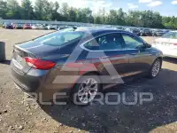2015 Chrysler 200 фото