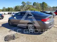 2015 Chrysler 200 фото