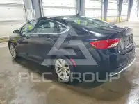 2015 Chrysler 200 photo