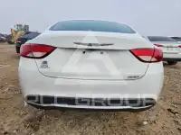 2015 Chrysler 200 photo