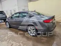 2015 Chrysler 200 photo