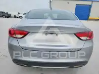 2015 Chrysler 200 photo