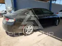 2015 Chrysler 200 фото