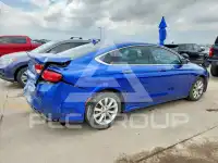 2015 Chrysler 200 photo