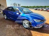 2015 Chrysler 200 фото