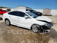 2015 Chrysler 200 photo
