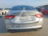 2015 Chrysler 200 photo