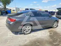 2015 Chrysler 200 фото