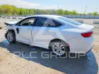 2015 Chrysler 200 photo