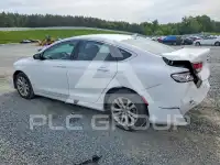 2015 Chrysler 200 фото