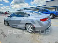 2015 Chrysler 200 фото