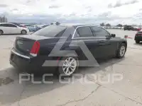 2015 Chrysler 300 photo
