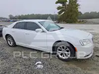2015 Chrysler 300 фото