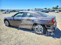 2015 Chrysler 300 фото