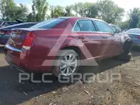 2015 Chrysler 300 фото