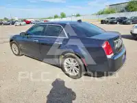 2015 Chrysler 300 photo