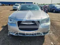 2015 Chrysler 300 photo