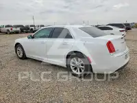 2015 Chrysler 300 фото