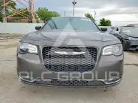 2015 Chrysler 300 фото