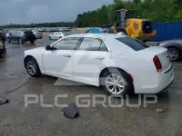 2015 Chrysler 300 photo