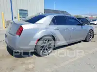 2015 Chrysler 300 фото