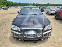 2015 Chrysler 300 фото