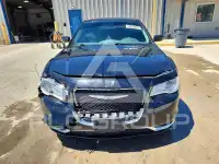 2015 Chrysler 300 photo
