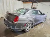2015 Chrysler 300 photo