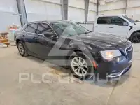 2015 Chrysler 300 photo