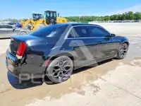 2015 Chrysler 300 photo