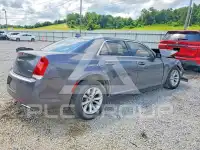 2015 Chrysler 300 фото