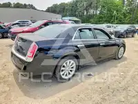 2015 Chrysler 300 фото