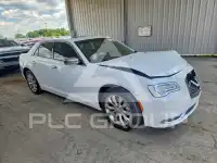 2015 Chrysler 300 фото