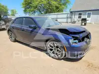 2015 Chrysler 300 фото