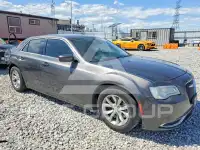 2015 Chrysler 300 фото