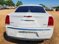 2015 Chrysler 300 фото