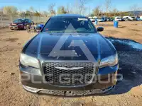 2015 Chrysler 300 photo