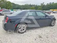 2015 Chrysler 300 photo