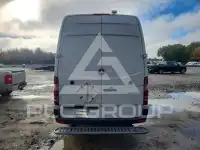 2015 Mercedes Benz Sprinter photo
