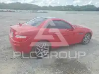 2015 Mercedes Benz SLK-Class фото