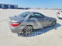 2015 Mercedes Benz SLK-Class фото