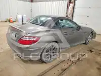 2015 Mercedes Benz SLK-Class фото