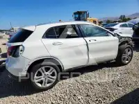 2015 Mercedes Benz GLA-Class photo