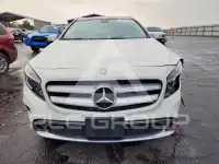2015 Mercedes Benz GLA-Class photo