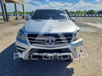 2015 Mercedes Benz ML-Class фото