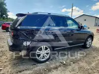 2015 Mercedes Benz ML-Class photo
