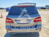 2015 Mercedes Benz ML-Class photo