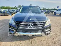 2015 Mercedes Benz ML-Class photo
