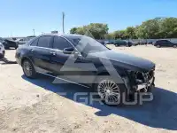 2015 Mercedes Benz C-Class photo